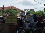 Singkirkan PT Mahanaim Group, Keluarga Suwandi Demo di Kantor BPN Mabar