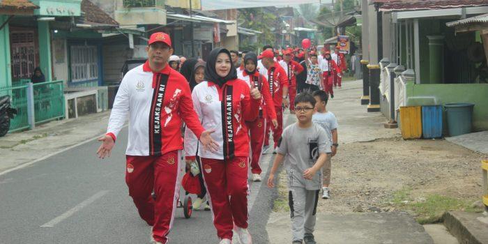 Sambut Hari Bhakti Adhyaksa Ke-63, Kejari OKU Selatan Gelar Jalan Santai