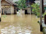 Banjir Hantam Lima Kecamatan dan Rendam Ratusan
