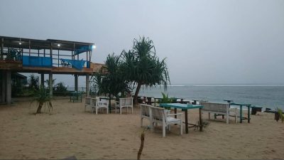 Exotic Cafe Lhoknga, Merajut Kenikmatan Liburan di Tepi Pantai Aceh