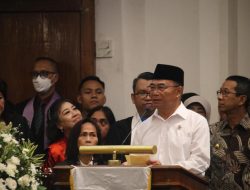 Pastikan Umat Kristiani Beribadah dengan Baik, Menko PMK Tinjau Tiga Gereja di Jakarta