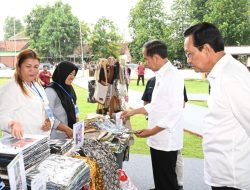 Presiden Puji Produk Nasabah Program Mekaar PNM di Kabupaten Bantul