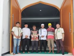 Pembimas Katolik Malut bersama Pemuda Katolik Jaga Keamanan Sholat Jumat di Masjid Raya Morotai