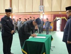 Pj Wali Kota Bekasi lantik Pejabat Fungsional Ahli Utama dan Pengambilan Sumpah PNS Baru