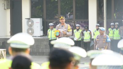 Kapolres Metro Bekasi Pimpin Apel Gelar Pasukan Operasi Kewilayahan Keselamatan Jaya 2024