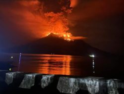 Abu Vulkanik Gunung Ruang Ganggu Penerbangan