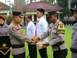 Kapolresta Magelang Beri Penghargaan Kepada 41 Personel Polri