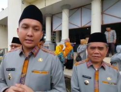 Bupati Acungi Jempol Baznas Ogan Ilir Atas Penghargaan Yang Diraih