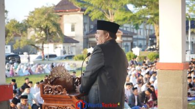 Pemda Pangandaran menggelar sholat idul adha 1445 H di alun – alun Parigi