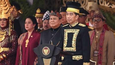 Upacara HUT RI Ke-79 di IKN, Presiden Jokowi Kenakan Baju Adat Kalimantan Timur