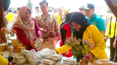 UNNES Giat 9 Gelar Expo UMKM di Windusari Magelang