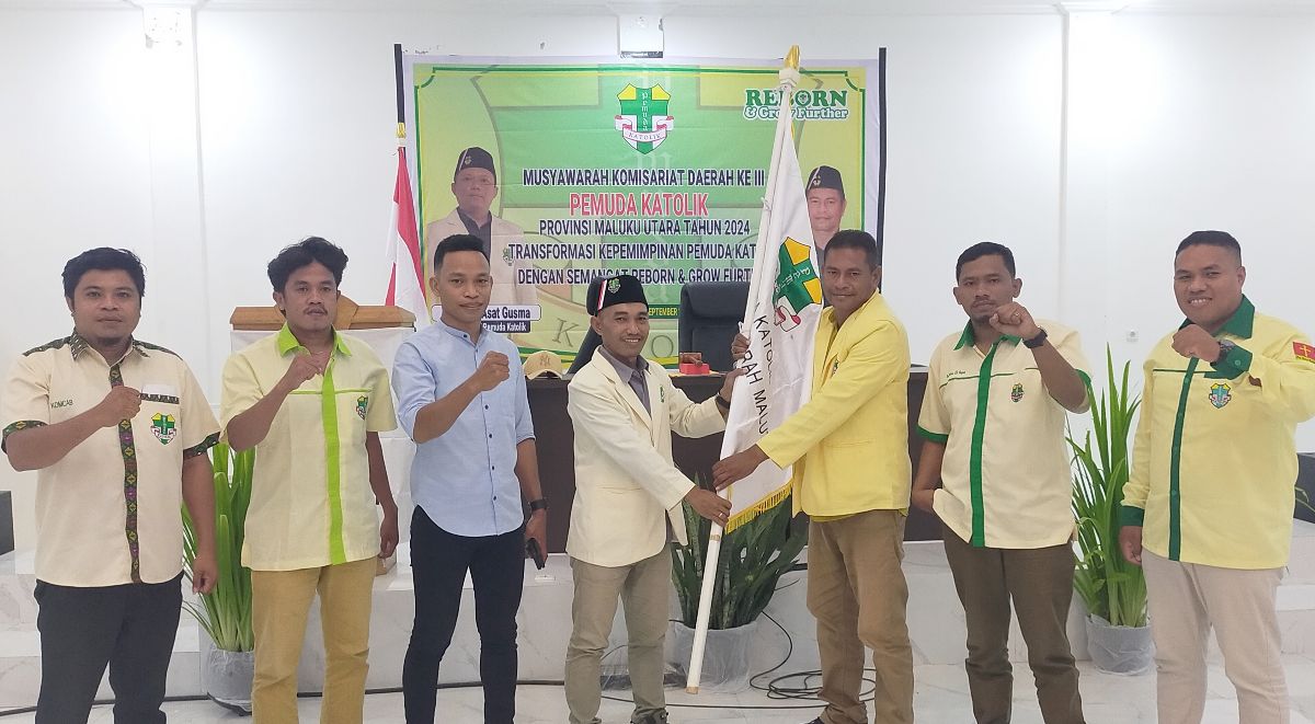 Foto bersama Ketua Bidang Organisasi DPP Pemuda Katolik bersama Ketua Ketua Komda Malut dan para Ketua-Ketua Komcab Pemuda Katolik 2024-2027