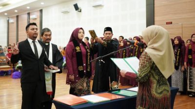 Siap Melayani Masyarakat, 103 Wisudawan Fikes UNIMMA Angkat Sumpah