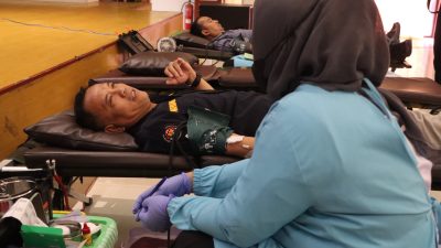 Polres Metro Bekasi Gelar Donor Darah Memperingati Hari Jadi Humas Polri ke-73