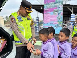 Giat Pos Pelayanan Pagi, Kapolresta Magelang Beri Bekal Nutrisi Kepada Anak SD